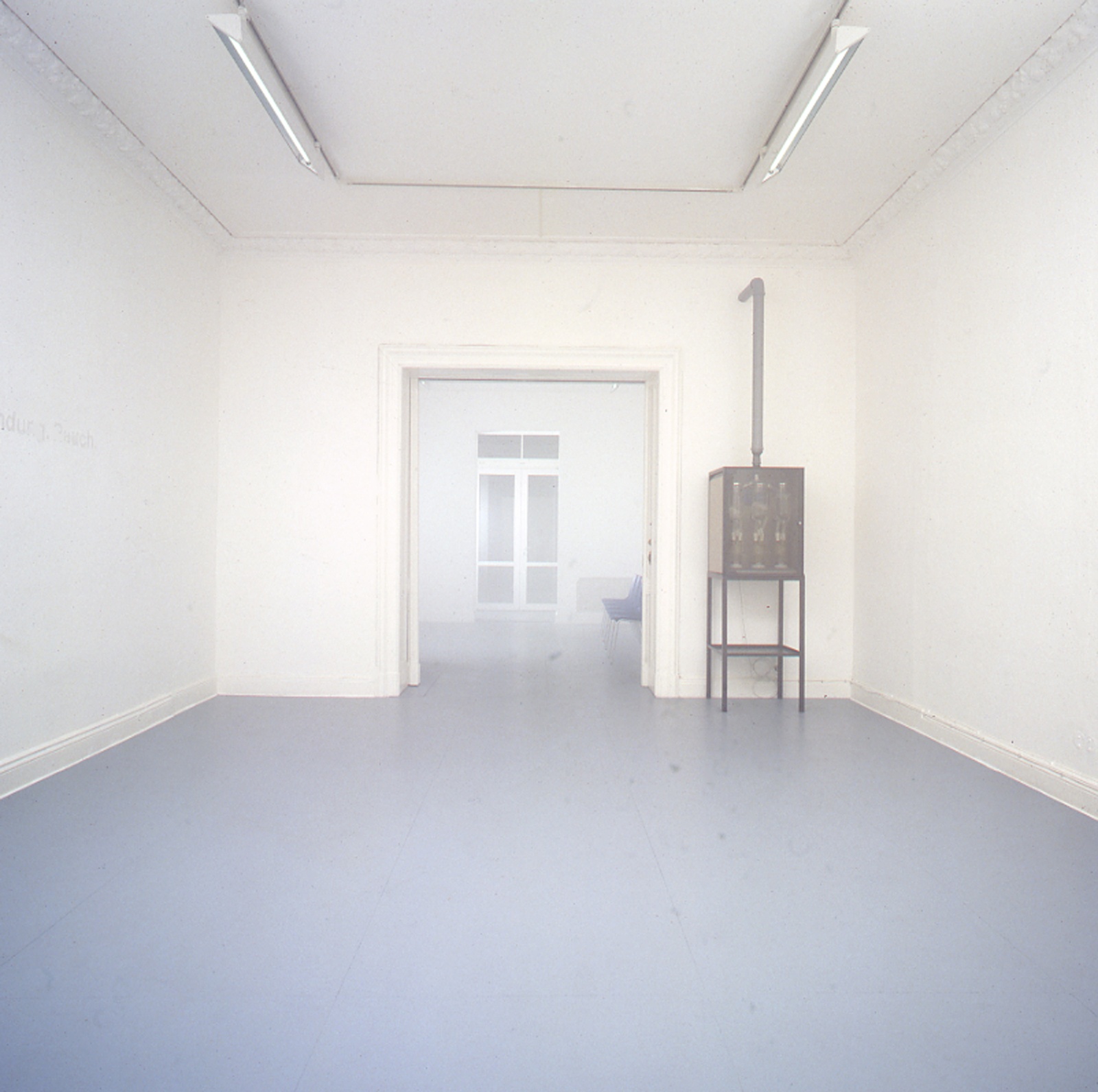Maria Eichhorn: Meer. Salz. Wasser. Klima. Kammer. Nebel. Wolken. Luft. Staub. Atem. Küste. Brandung. Rauch.. June 21 – July 27, 1991